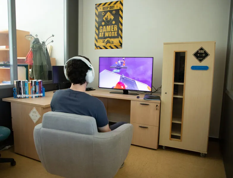 Noticias de Cantabria | El Cántabro | La Biblioteca de la Universidad de Cantabria incorpora un laboratorio de videojuegos para docencia, investigación y acceso cultural