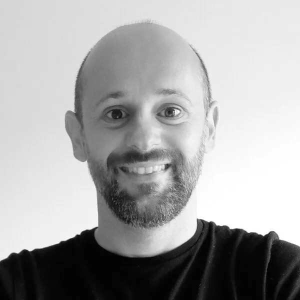 Noticias de Cantabria | El Cántabro | El poeta que convierte Cantabria en lenguaje: Víctor Tardío se abre en canal sobre su obra más íntima