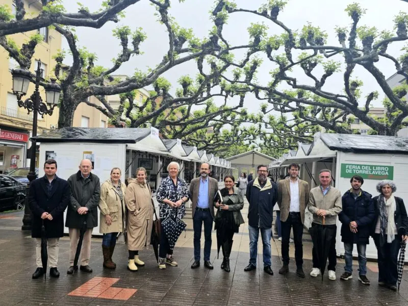 Noticias de Cantabria | El Cántabro | Abre sus puertas la IX Feria del Libro de Torrelavega “Libreando” con 20 casetas y cerca de 50 autores