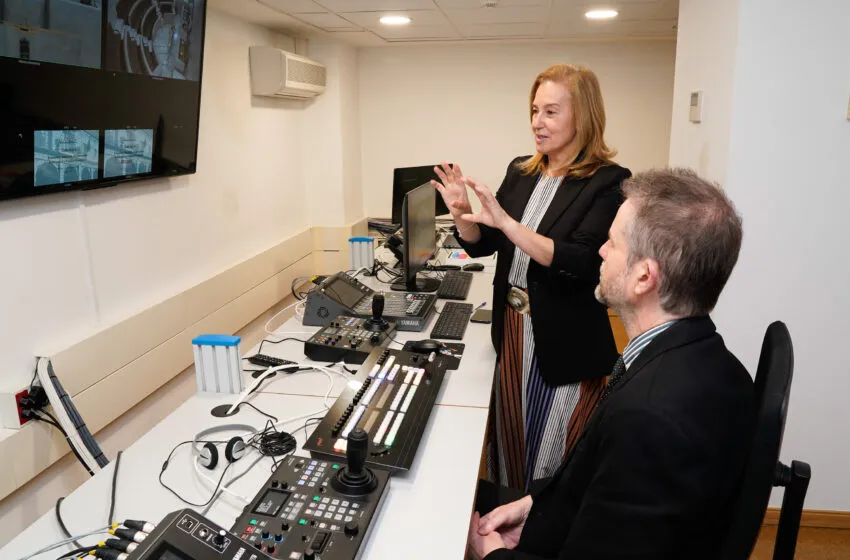 Noticias de Cantabria | El Cántabro | El Parlamento de Cantabria da el salto digital: renueva su sistema audiovisual tras más de 20 años