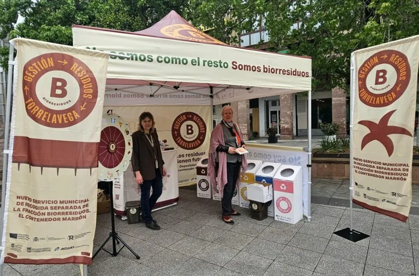  Torrelavega pone en marcha un punto de información itinerante sobre el contenedor marrón