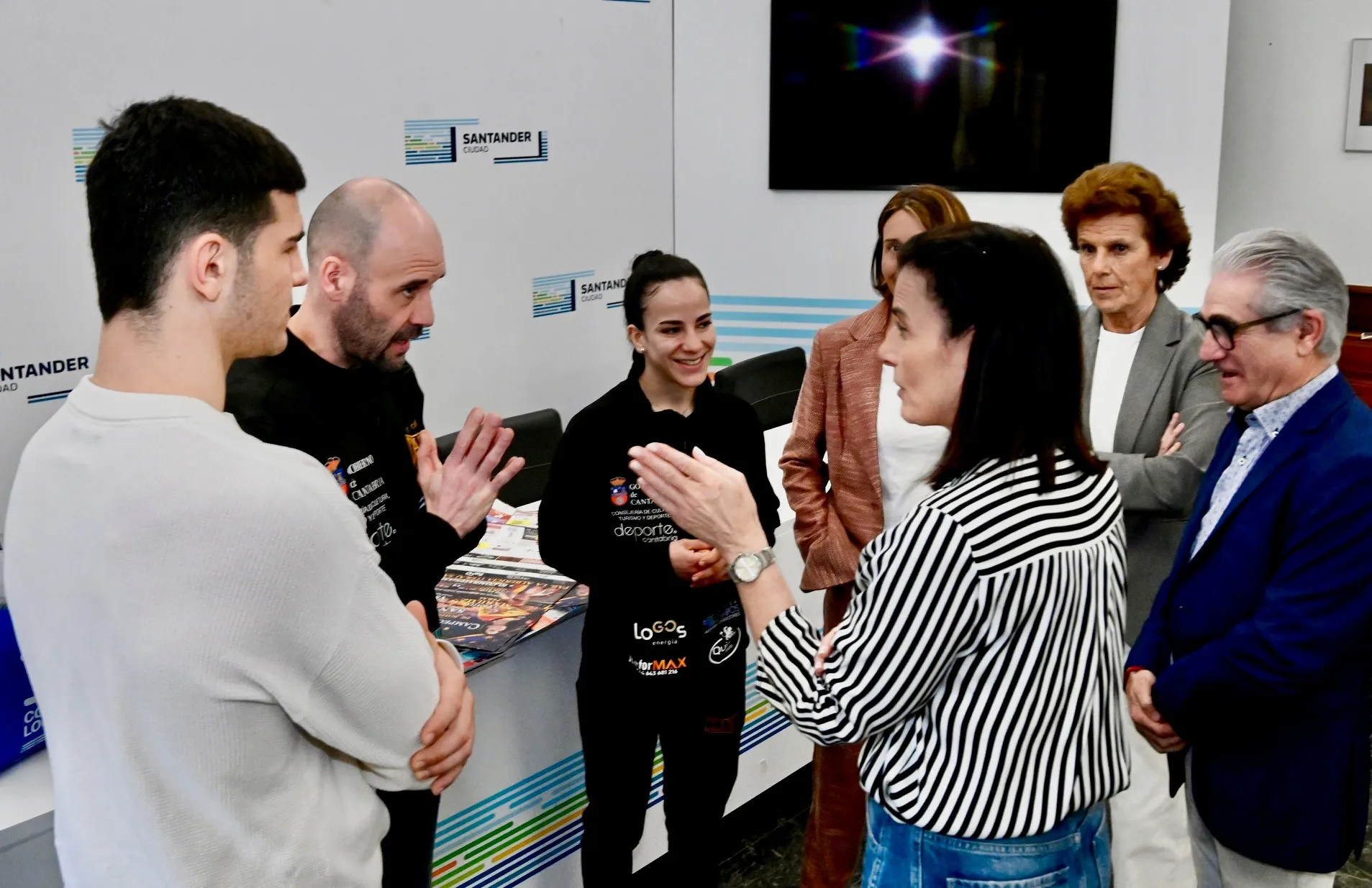 Igual recibe a ‘La Joyita’ y le desea la mejor de las suertes por su combate por el título europeo