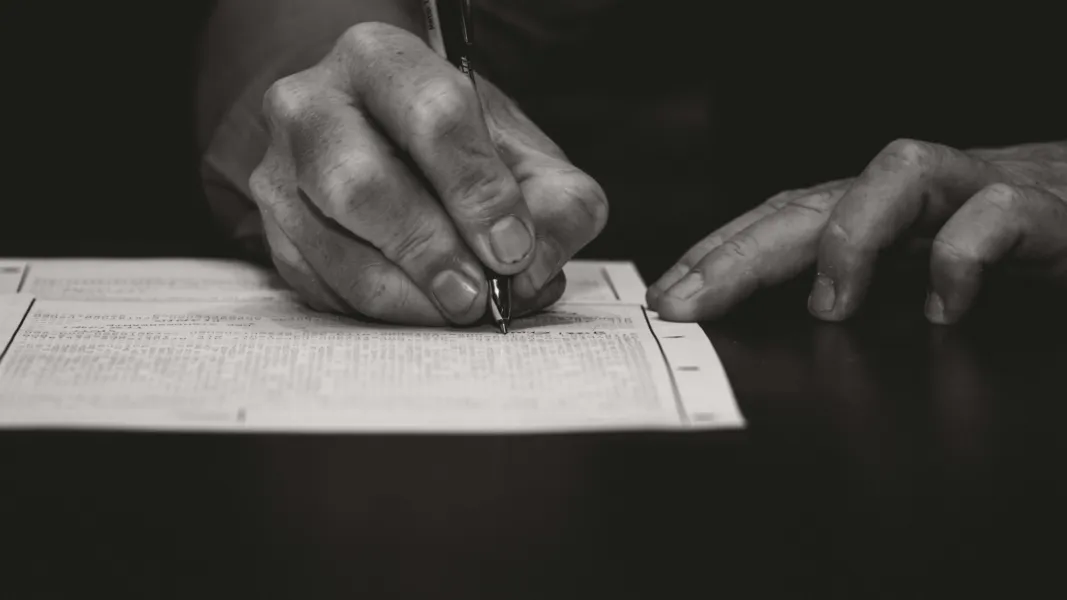 Noticias de Cantabria | El Cántabro | Colapso en la regularización de inmigrantes: largas colas, fallos informáticos y falta de personal