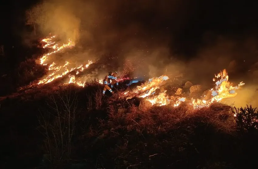  Cantabria tiene 21 incendios forestales activos, 11 controlados y 2 estabilizados