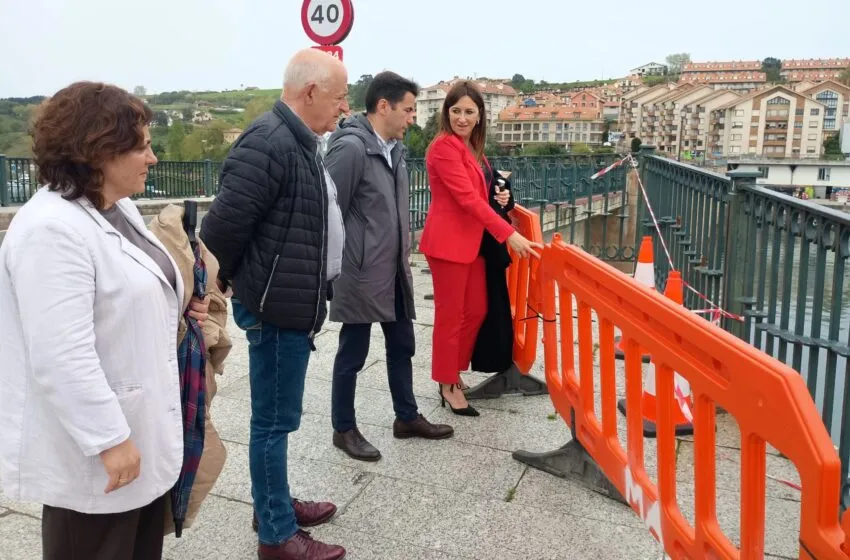 Noticias de Cantabria | El Cántabro | San Vicente de la Barquera refuerza la seguridad de la barandilla del puente