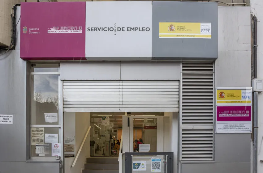 Entre enero y marzo de este año, Cantabria ha registrado una población parada de 21.400 personas (Foto: Emma Portilla)