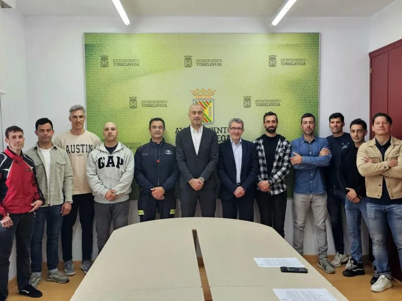 Noticias de Cantabria | El Cántabro | Nueve nuevos efectivos toman posesión en el Parque de Bomberos de Torrelavega