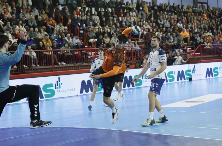  El Bathco Torrelavega quiere volver a ganar ante un Caserío sin complejos