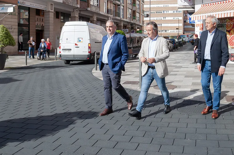 Media inaugura la reparación de varios viales en Maliaño con una inversión de 68.423 euros