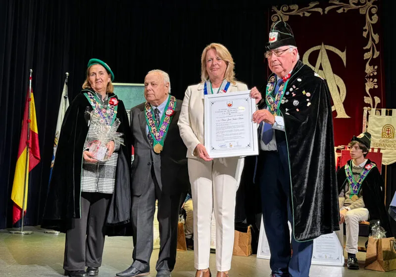  María Jesús Susinos, nueva cofrade de honor en el 42º Capítulo de la Cofradía del Queso de Cantabria