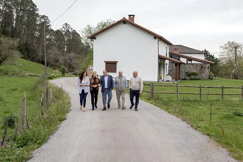 Desarrollo Rural refuerza la colaboración con Voto para dar continuidad a la mejora de la red de caminos en el municipio
