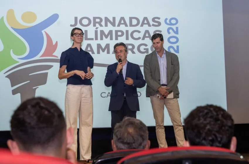  Camargo clausura las Jornadas de Olimpismo ante 300 alumnos en el Centro Cultural La Vidriera
