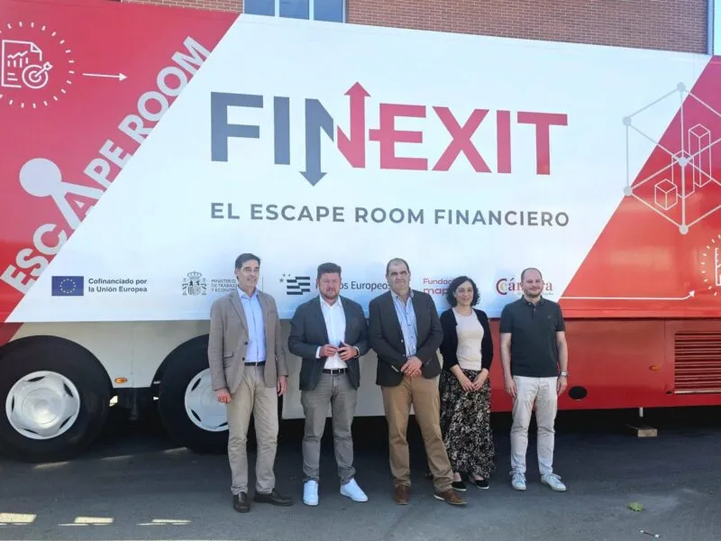 Noticias de Cantabria | El Cántabro | La tercera edición de FINEXIT, el ‘escape room’ itinerante de educación financiera para estudiantes de FP, llega a Torrelavega