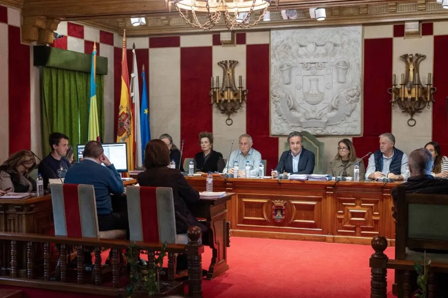 Noticias de Cantabria | El Cántabro | Movellán traslada en el Pleno el apoyo institucional del Ayuntamiento a los trabajadores de Prysmian y al futuro industrial de la planta