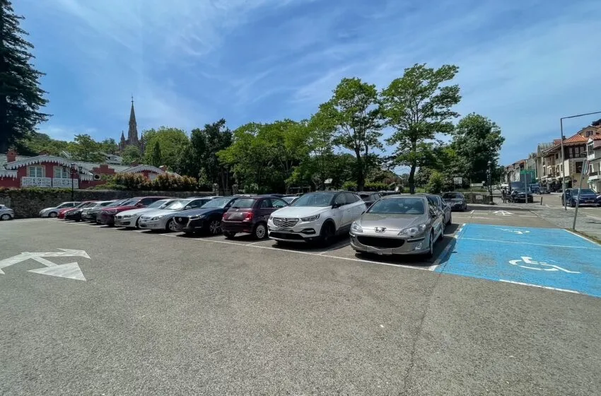 Comillas pone en marcha el servicio estival de regulación del estacionamiento en diferentes zonas del municipio