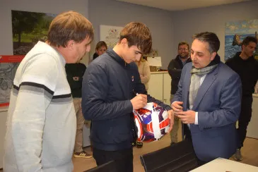 Noticias de Cantabria | El Cántabro | Caramés felicita al joven piloto Brian Uriarte, vecino de Boo de Piélagos, por su victoria en el Mundial de Moto3
