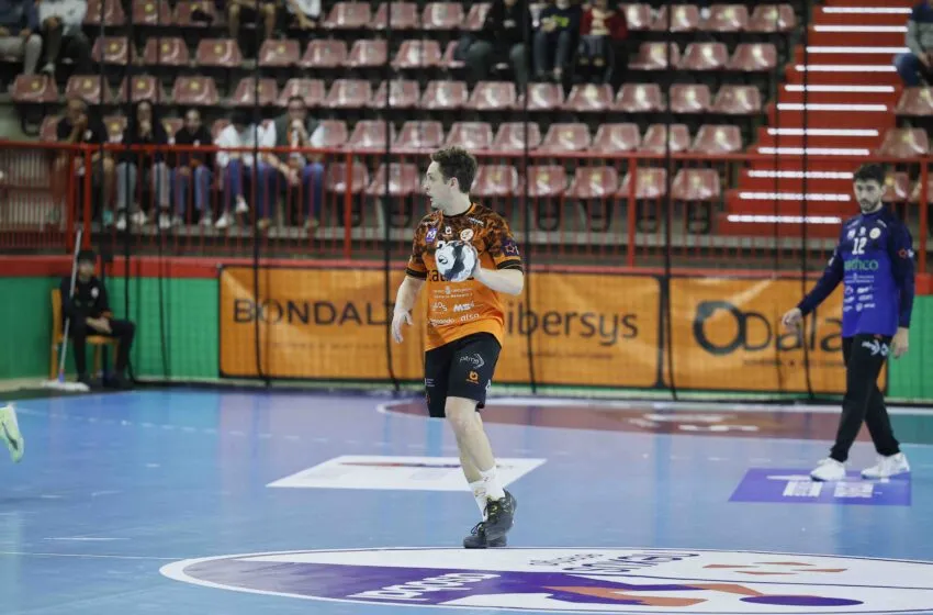 Noticias de Cantabria | El Cántabro | Oswaldo Maestro pondrá fin a su etapa en el Bathco BM Torrelavega tras cuatro temporadas