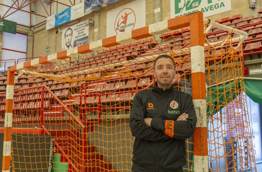  El Bathco BM Torrelavega incorpora a Diego Dorado para liderar la cantera y la preparación de porteros