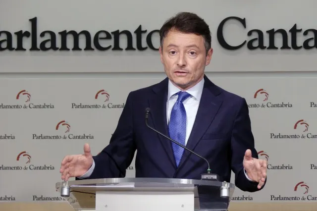 Noticias de Cantabria | El Cántabro | El PP pide el apoyo del Parlamento contra el nuevo "sablazo fiscal de Sánchez" a los autónomos