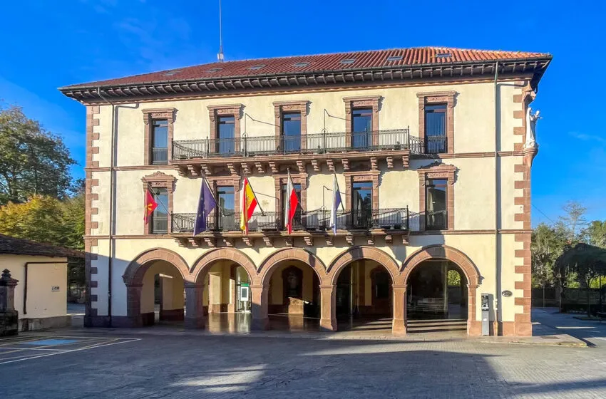 Noticias de Cantabria | El Cántabro | Comillas aprueba la adjudicación de la gestión del servicio de estacionamiento regulado por un valor de 508.000 euros 