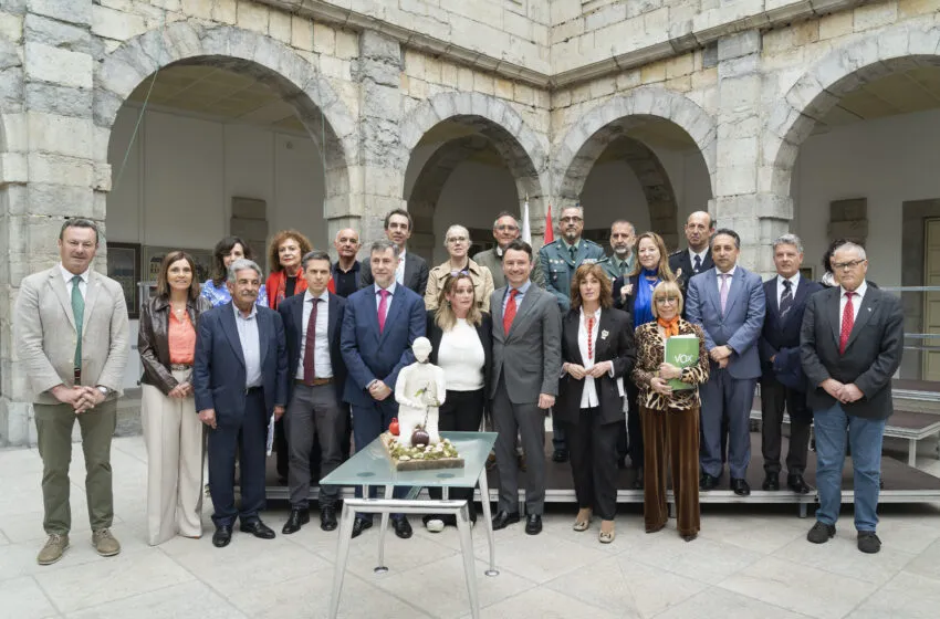 Noticias de Cantabria | El Cántabro | El Parlamento de Cantabria alza la voz contra el acoso escolar con un llamamiento a la acción colectiva