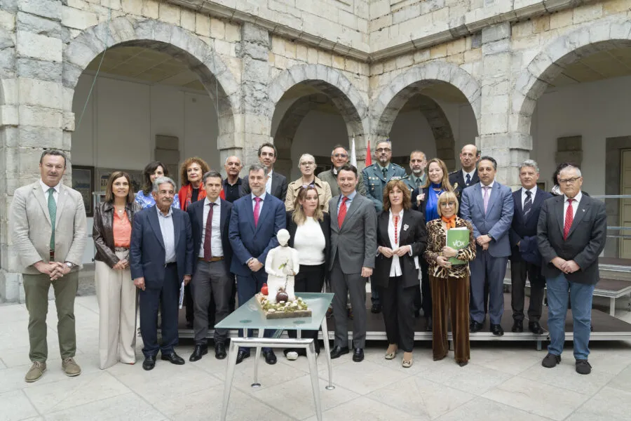 Noticias de Cantabria | El Cántabro | El Parlamento de Cantabria alza la voz contra el acoso escolar con un llamamiento a la acción colectiva
