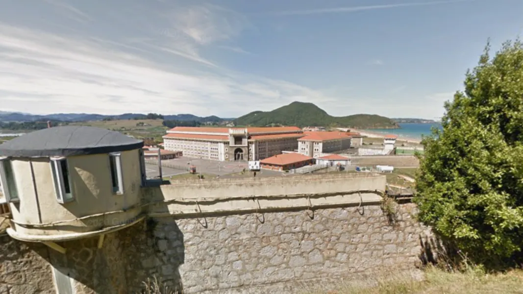 Noticias de Cantabria | El Cántabro | CSIF denuncia la agresión a dos funcionarios en El Dueso y reclama el aislamiento inmediato del interno