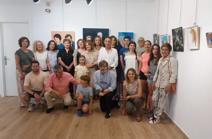Noticias de Cantabria | El Cántabro | La sala Algas abre sus puertas al talento local con la exposición del Taller de Pintura de Suances