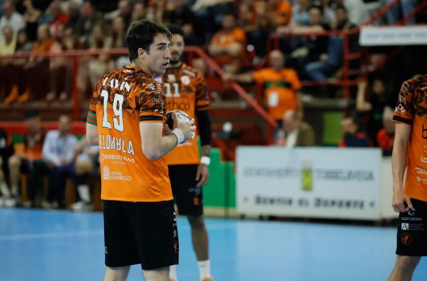 El Bathco BM Torrelavega busca cerrar otra temporada histórica con una victoria y una gran despedida en el Vicente Trueba