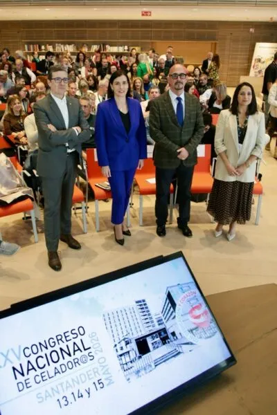 De izquierda a derecha de la imagen, Félix Rubial, Gema Igual, César Pascual y Vanesa Castellanos, momentos antes de la inauguración del congreso (Foto: Nacho Romero)