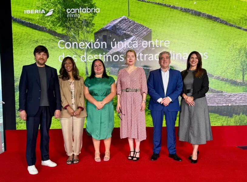 De izquierda a derecha, José Ramón Álvarez, Roxanne Saunders, Alicia Abascal, Eva Guillermina Fernández, José Luís López y Neiyarib López. FOTO: Oficina de Comunicación