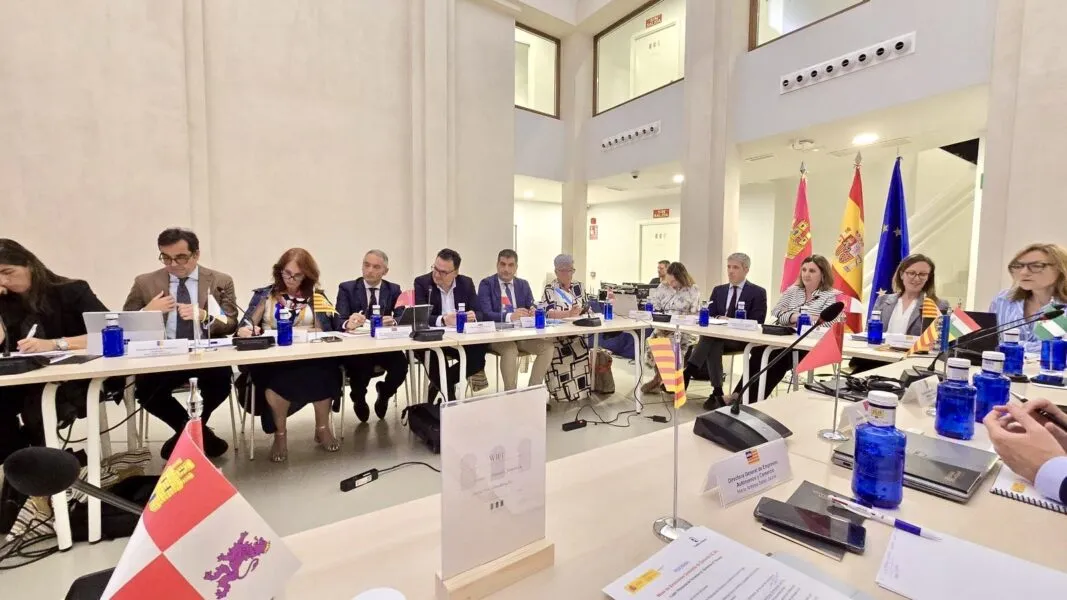 El director general de Comercio y Consumo, Rosendo Ruiz, presentó la propuesta de Cantabria sobre el Día Europeo del Trabajador Autónomo esta semana en Toledo a la Mesa de Directores Generales de Comercio de toda España (Oficina de Comunicación).