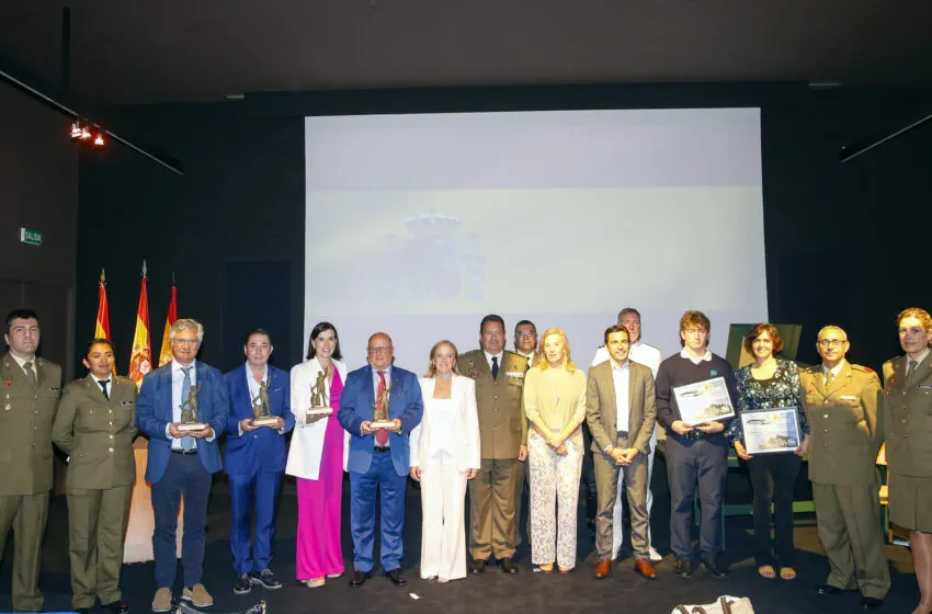Noticias de Cantabria | El Cántabro | El Gobierno de Cantabria reafirma su apoyo y respeto a las Fuerzas Armadas en el Día de la Delegación de Defensa