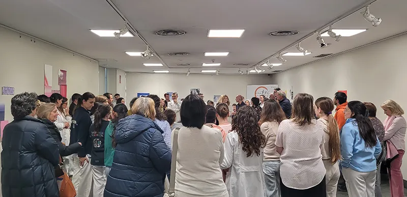 Noticias de Cantabria | El Cántabro | El Proyecto Mentte muestra el valor del arte como herramienta terapéutica en salud mental adolescente con una exposición en Valdecilla