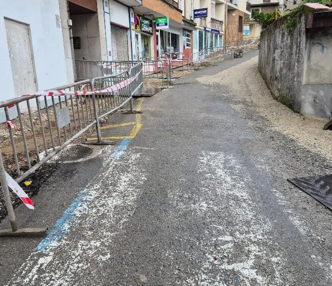  Mañana se empieza a pintar la calle San Antonio, se ruega no pisar las zonas pintadas