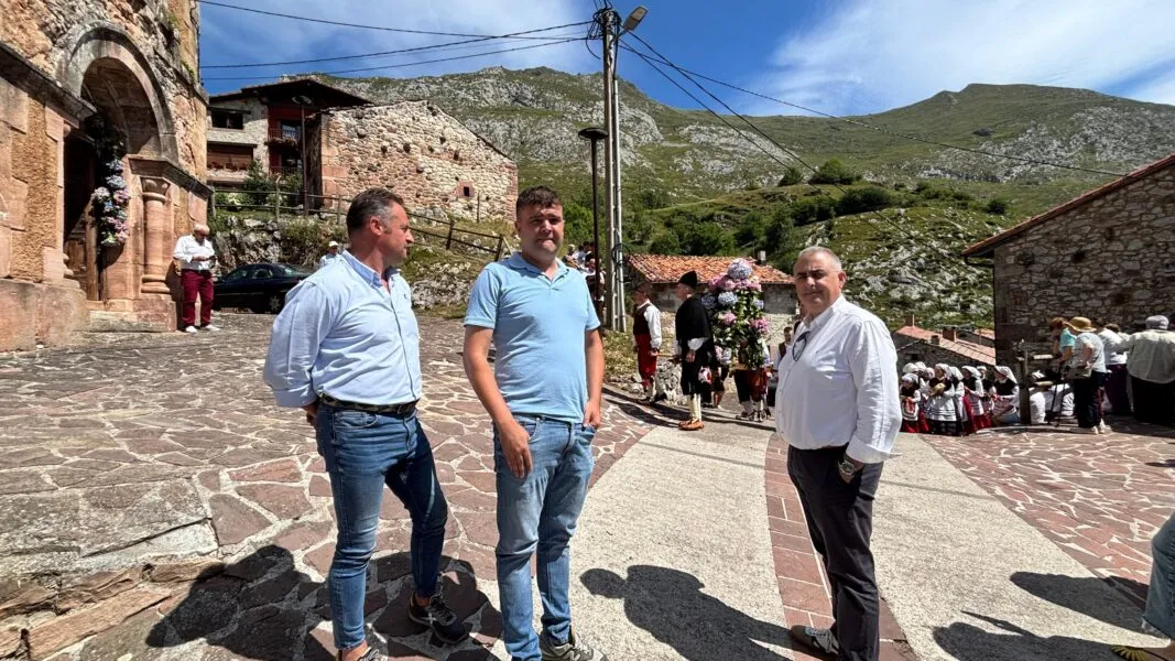 Noticias de Cantabria | El Cántabro | Media anuncia la adjudicación de las obras para mejorar el abastecimiento de agua en Tresviso, que arrancarán en unas semanas