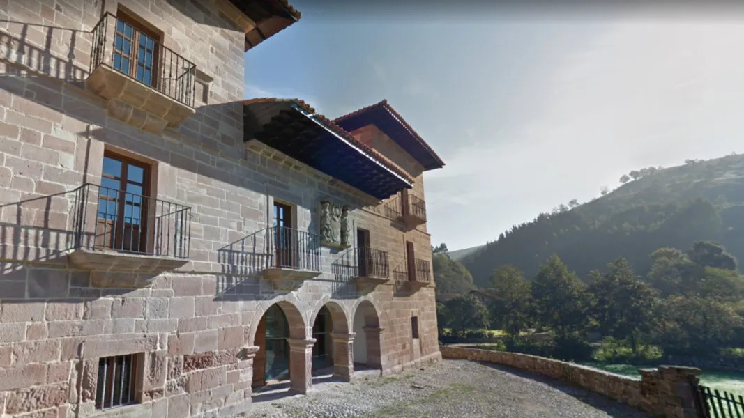 Noticias de Cantabria | El Cántabro | Cantur saca a concurso el contrato de arrendamiento del Hotel Casona de Carmona