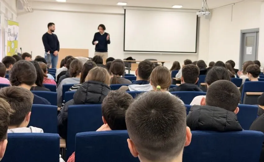 ABIERTO EL PLAZO DE SOLICITUD DE LAS AYUDAS AL ESTUDIO PARA EL CURSO 2026-2027 EN ASTILLERO