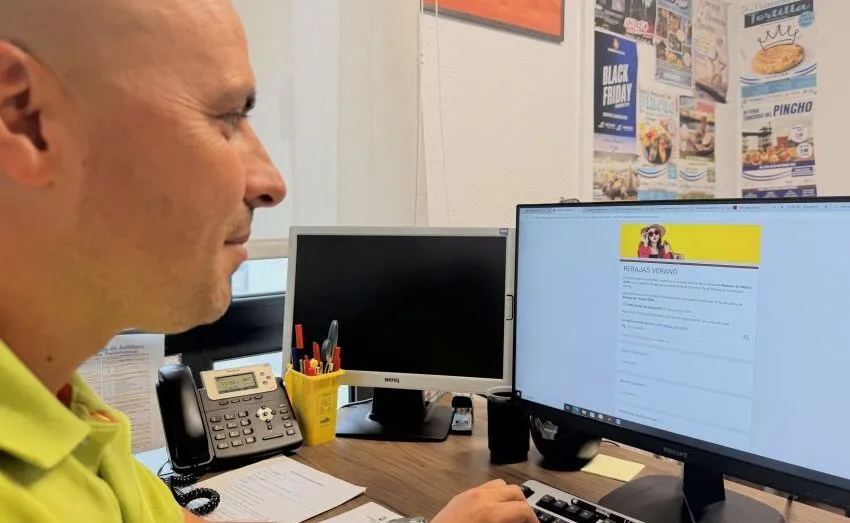 LOS COMERCIOS DE ASTILLERO PODRÁN PROMOCIONAR GRATUITAMENTE SUS REBAJAS DE VERANO A TRAVÉS DE UNA NUEVA CAMPAÑA MUNICIPAL