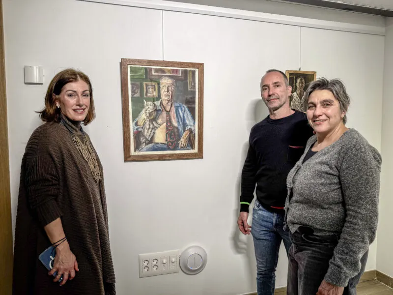 Noticias de Cantabria | El Cántabro | Polanco acerca el arte de la fundición a sus vecinos con un taller práctico dirigido por el escultor Juan Laso