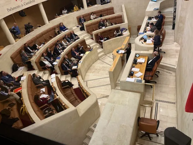 Noticias de Cantabria | El Cántabro | El Parlamento de Cantabria abordará la protección del monumento de Carrero Blanco y la conservación de las playas