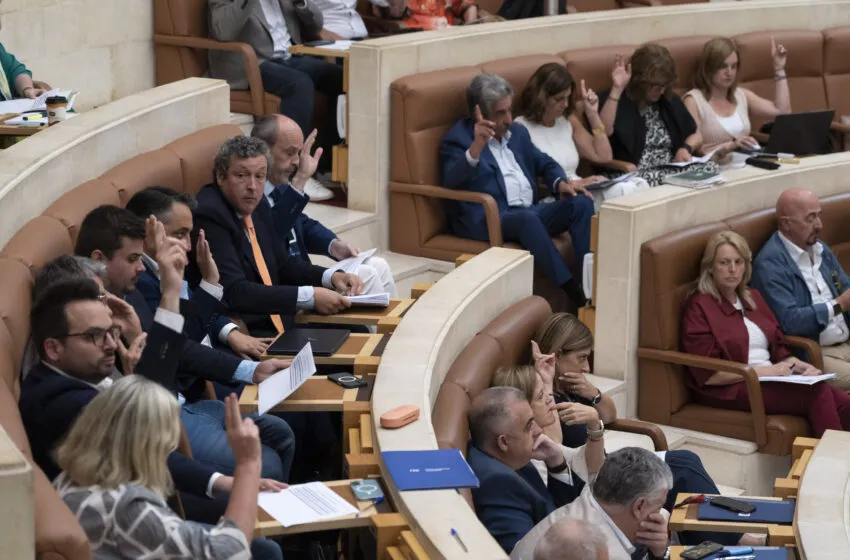 Noticias de Cantabria | El Cántabro | El Parlamento da luz verde a dos de cada tres propuestas del Debate sobre el Estado de Cantabria