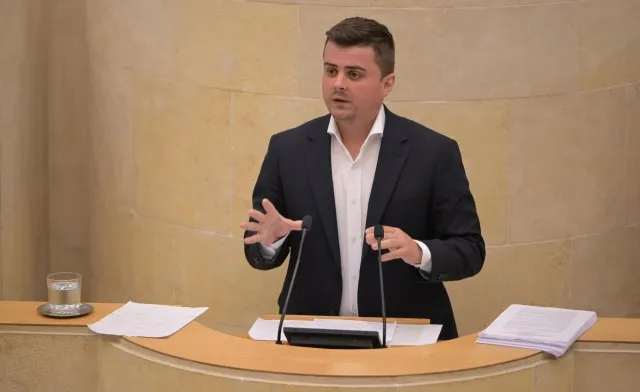 Noticias de Cantabria | El Cántabro | El PP afirma que el Gobierno de Cantabria ya tiene en marcha un plan para los consultorios rurales: “Casares llega tarde otra vez”
