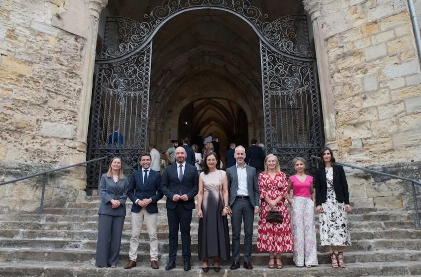 Noticias de Cantabria | El Cántabro | Laredo abre los Cursos de Verano de la UC con una reflexión sobre los grandes misterios del universo