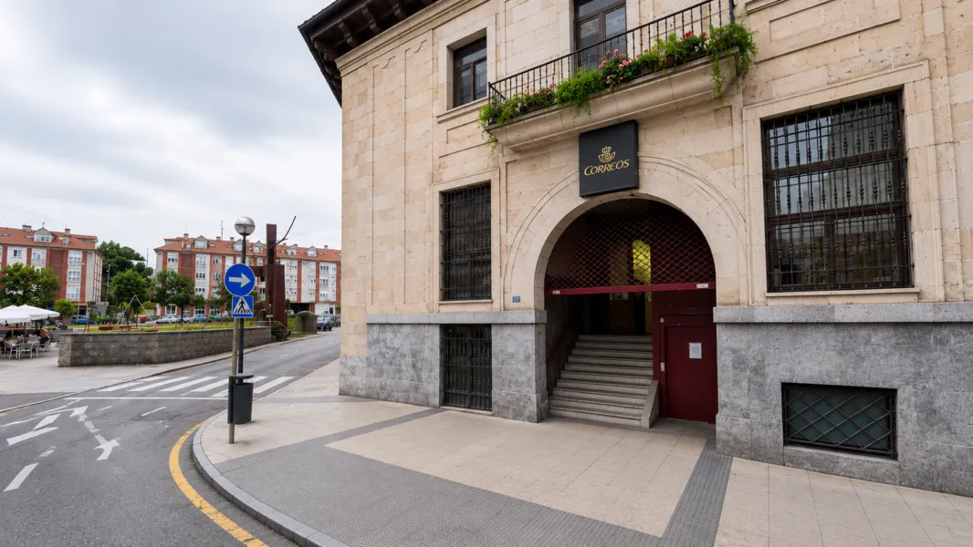 Noticias de Cantabria | El Cántabro | Tres oficinas de Correos en Cantabria tramitan hasta final de mes las solicitudes de regularización de personas migrantes
