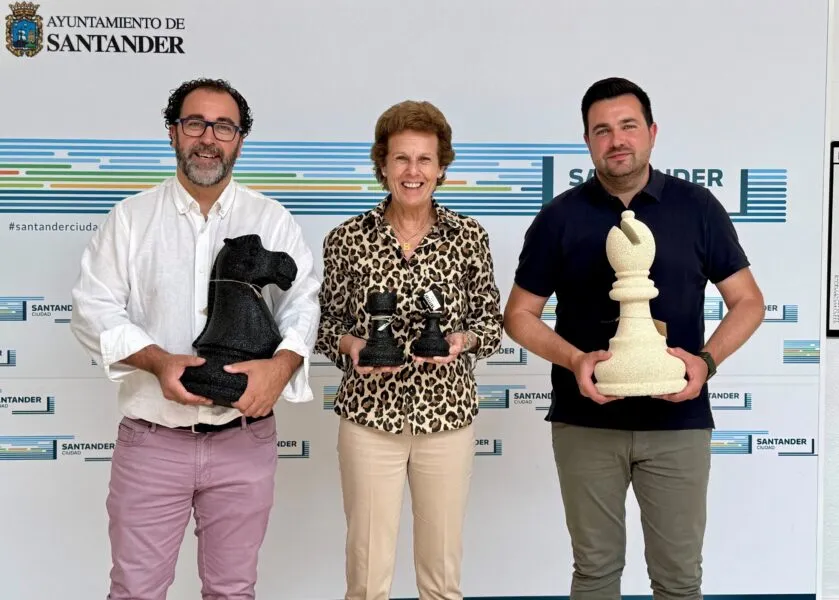 Noticias de Cantabria | El Cántabro | La Plaza Porticada acoge este domingo el torneo de ajedrez escolar ‘Pequeños Gigantes’