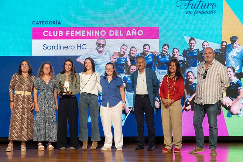 La consejera de Inclusión Social en la Gala del Deporte Femenino de Cantabria celebrada en Camargo. (Foto: Oficina de Comunicación)