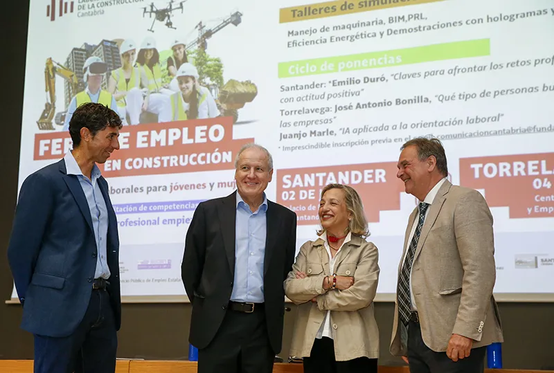 De izquierda a derecha, Miguel Ángel Sáez, Eduardo Arasti, Chabela Gómez Barreda y José Antonio Valcárcel (Foto: Lara Revilla)