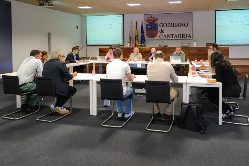 La consejera preside la Comisión Regional de Montes. (Foto: Raúl Lucio).
