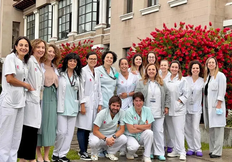  Un proyecto de la Farmacia Hospitalaria de Valdecilla para optimizar el tratamiento del linfoma cutáneo gana el premio ‘Kreando Konocimiento’